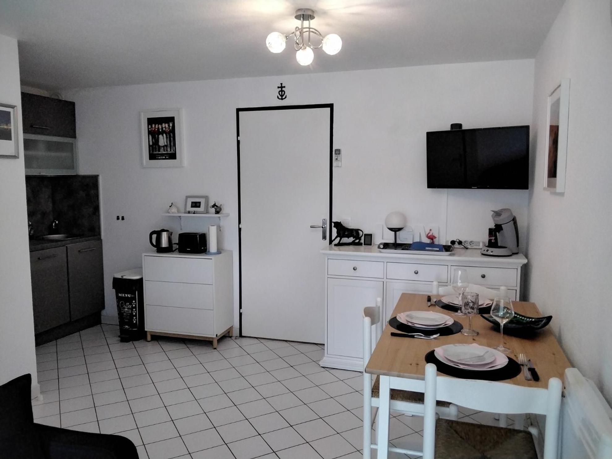 Vittoria Immobilier 1-Reglement Sur Place - Cheques Vacances Acceptes La Grande-Motte Room photo